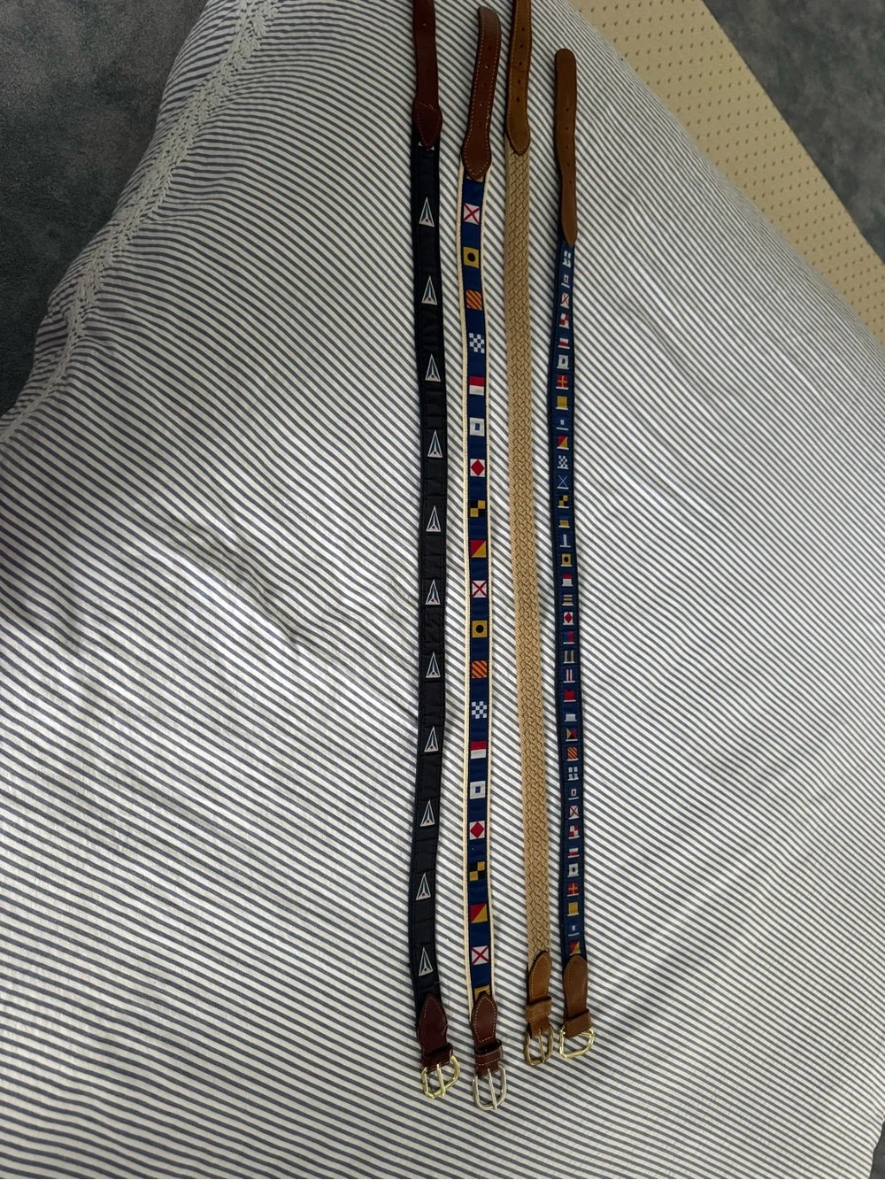 Source Unknown leather assortment gold