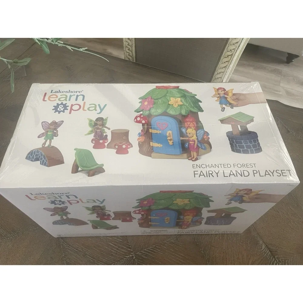 New Sealed Lakeshore Learning Fairy Land Tree House Playset w/Poseable Fairies