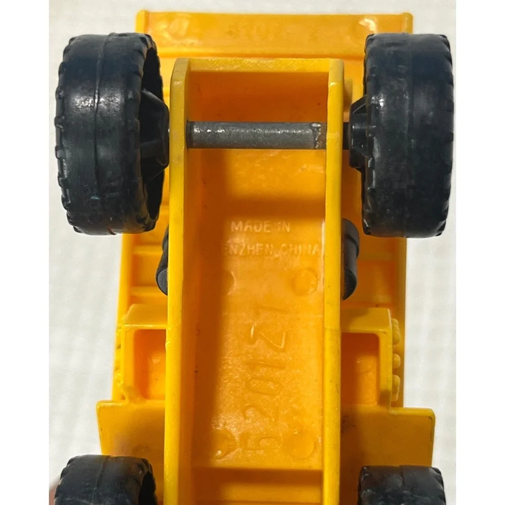 N/A vintage plastic
