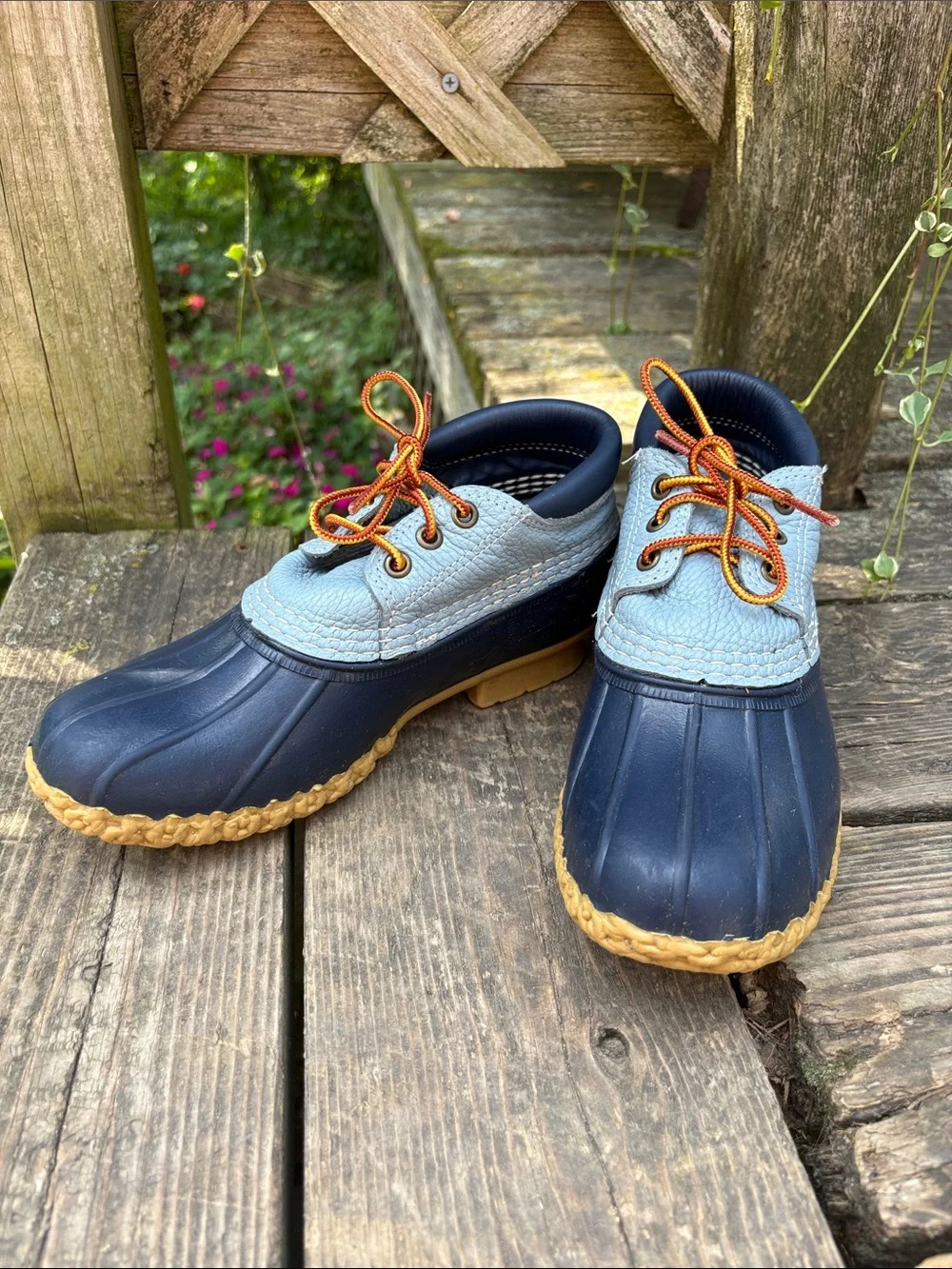 LL Bean size 7.5 Navy and Light Blue Waterproof Duck Shoes Bean Boot