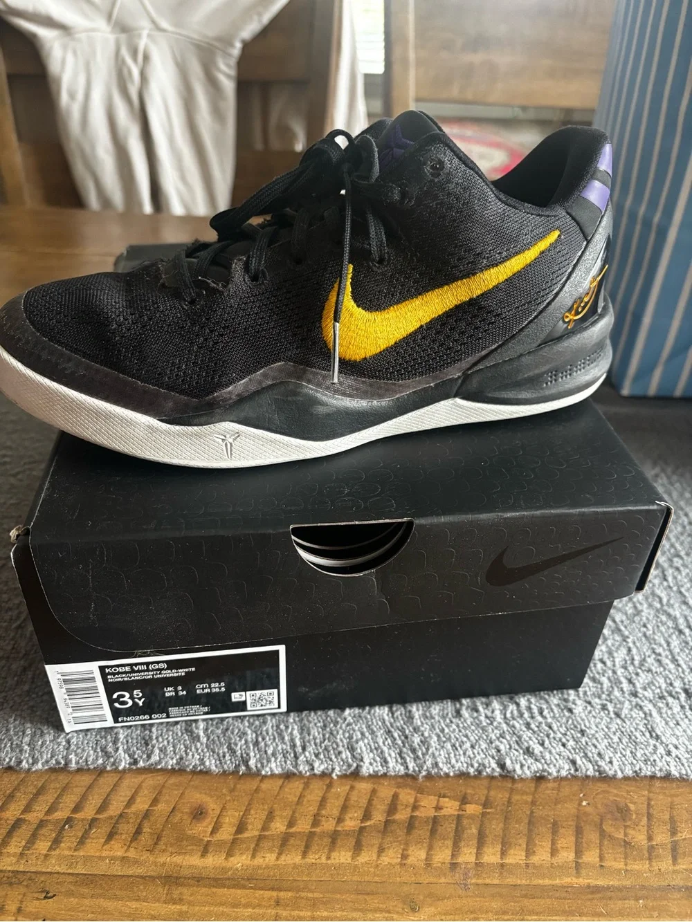 Nike Kids Black and Yellow Low-Top Basketball Sneakers