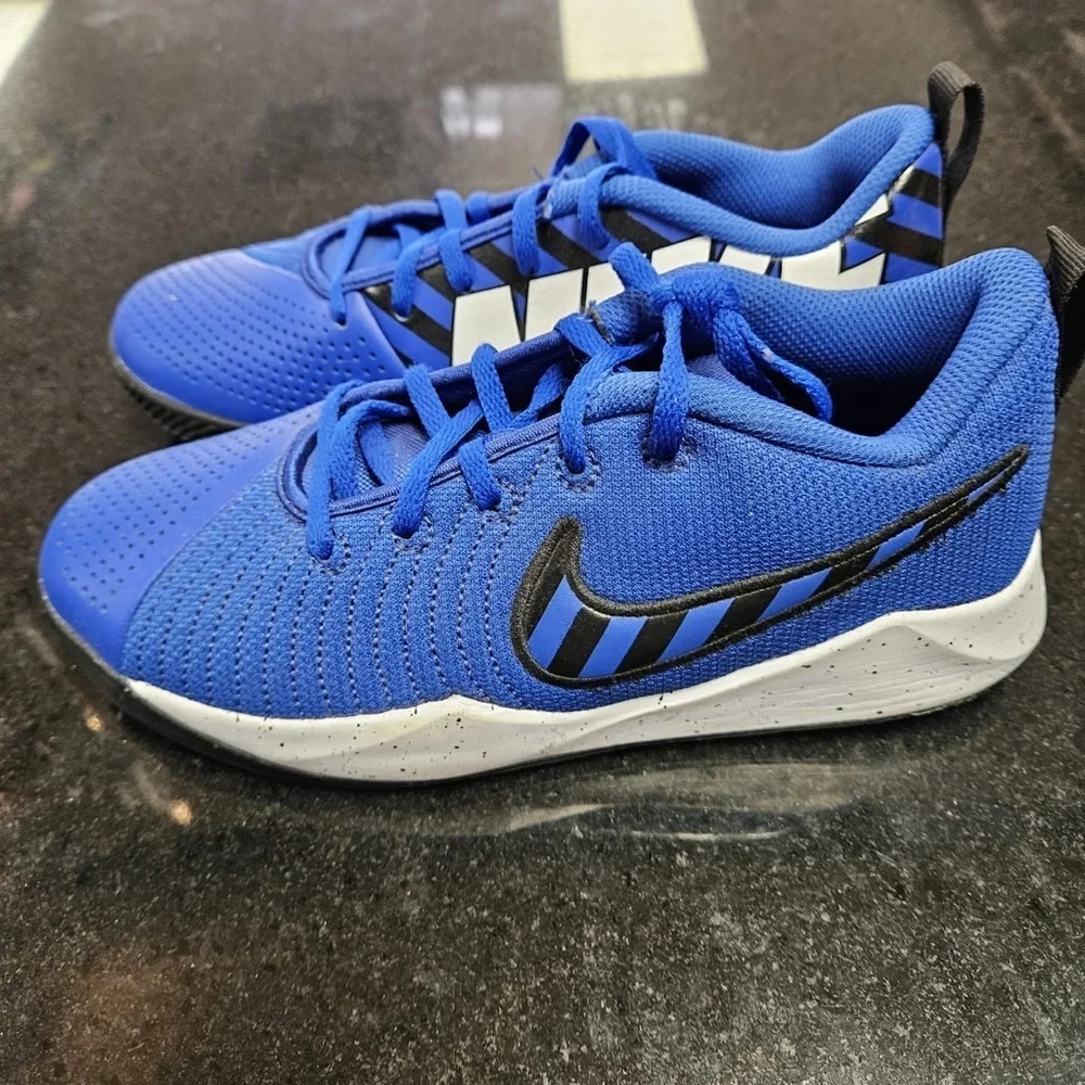 Sz 6.5 nike blue running shoes