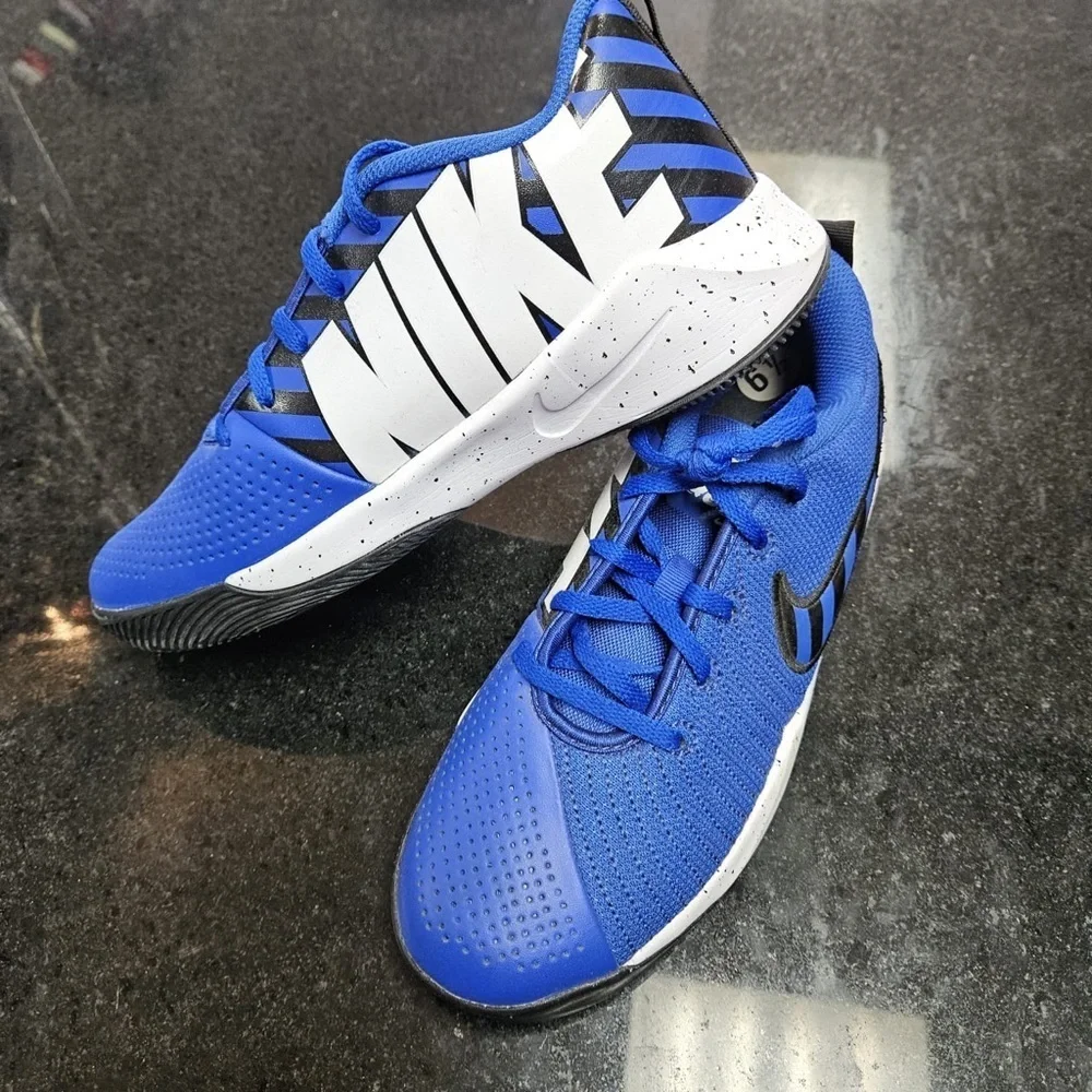 Sz 6.5 nike blue running shoes