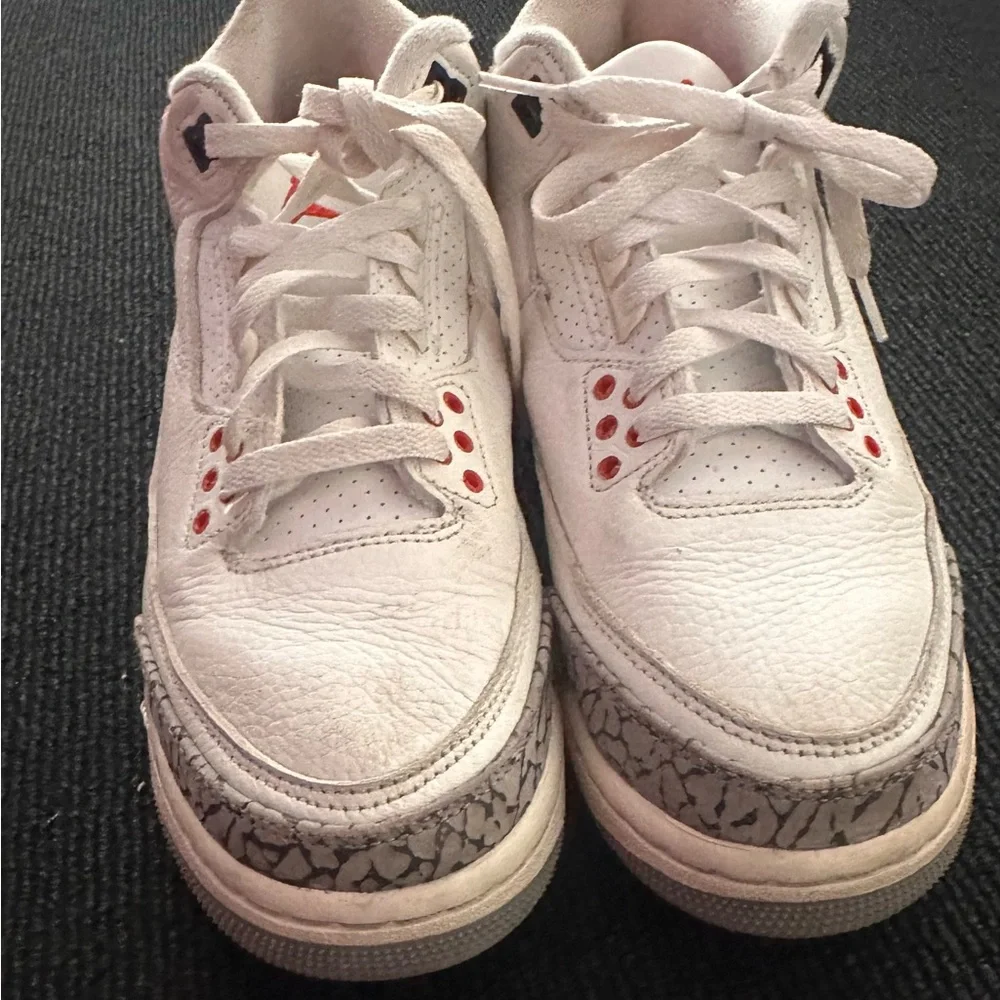 Nike White and Red Retro Elephant Print Air Sneakers