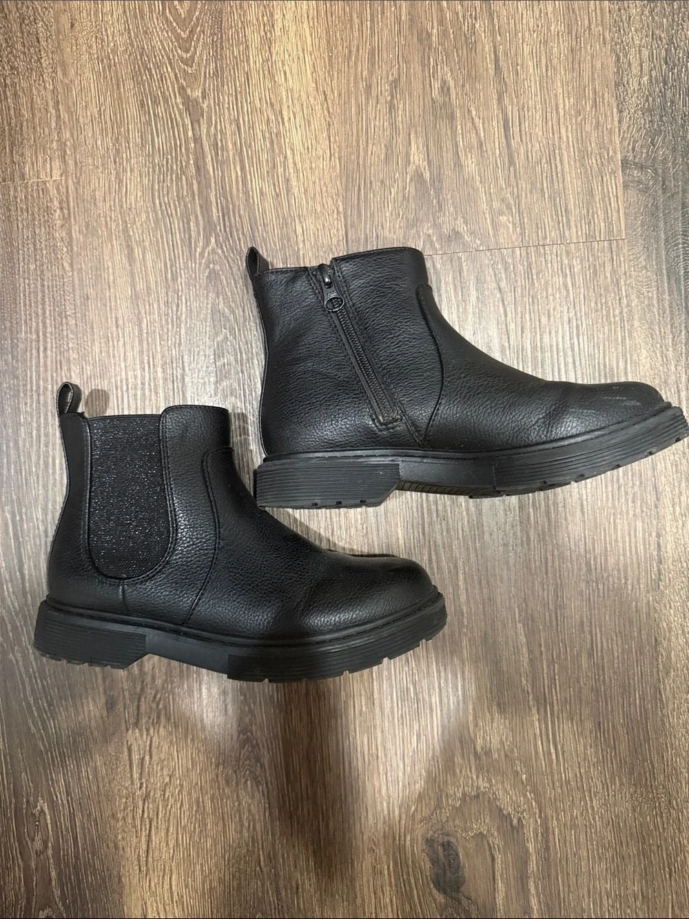 Cat & Jack sleek black
