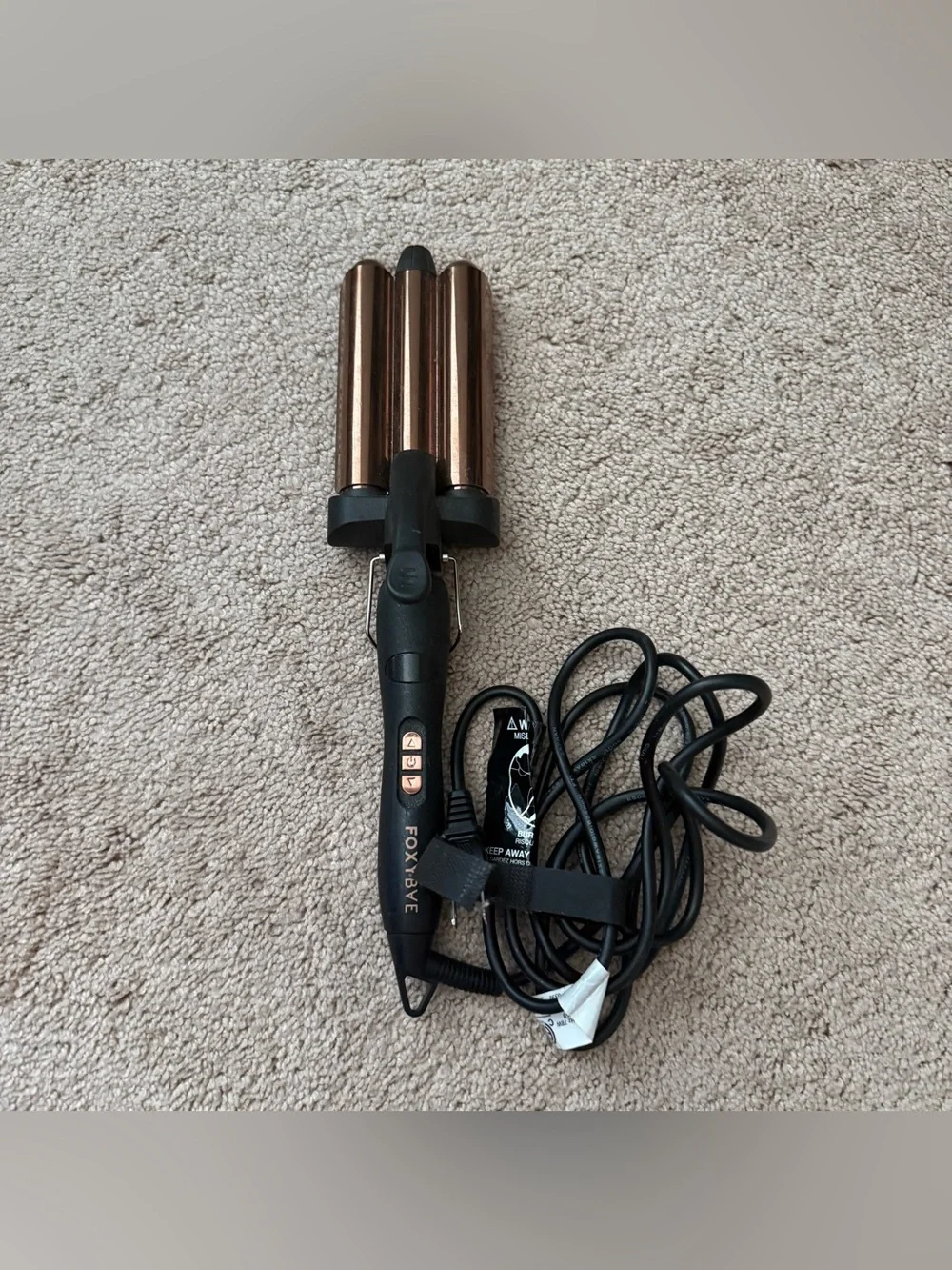Foxybae Rose Gold Titanium Triple Barrel Hair Waver - Black
