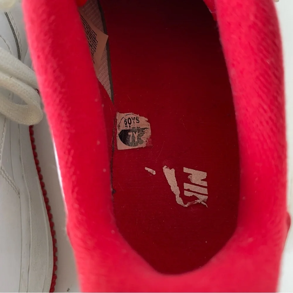Nike 40 see
