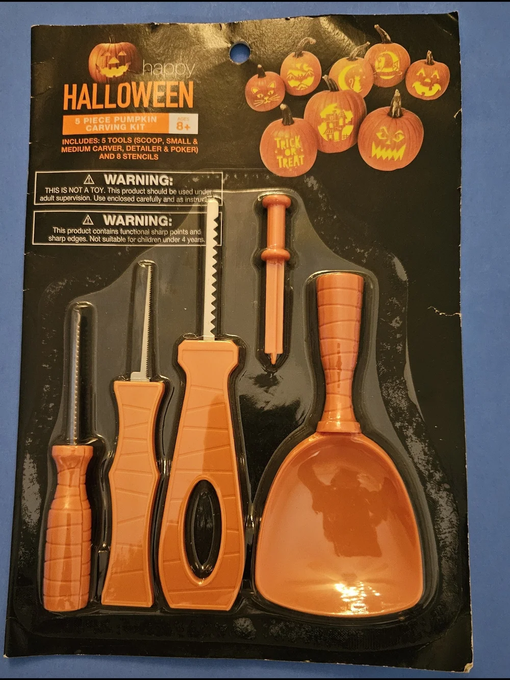 HAPPY HALLOWEEN Pumpkin Carving Kit + Light Up Power Saw & 2 Jumbo Scoops