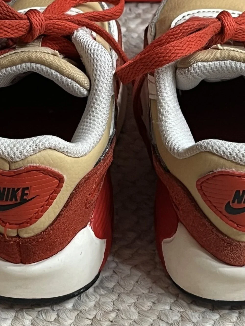 NIKE Air Max 90 Toddler Boy's Size 8C Sesame Red Black Boxed Sneakers CD6868-200