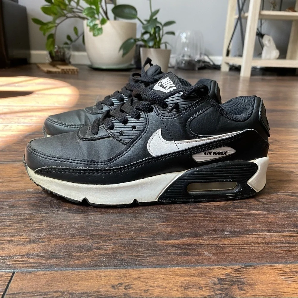 Nike, Kids, Air Max 90 LTR, Black Size 4Y