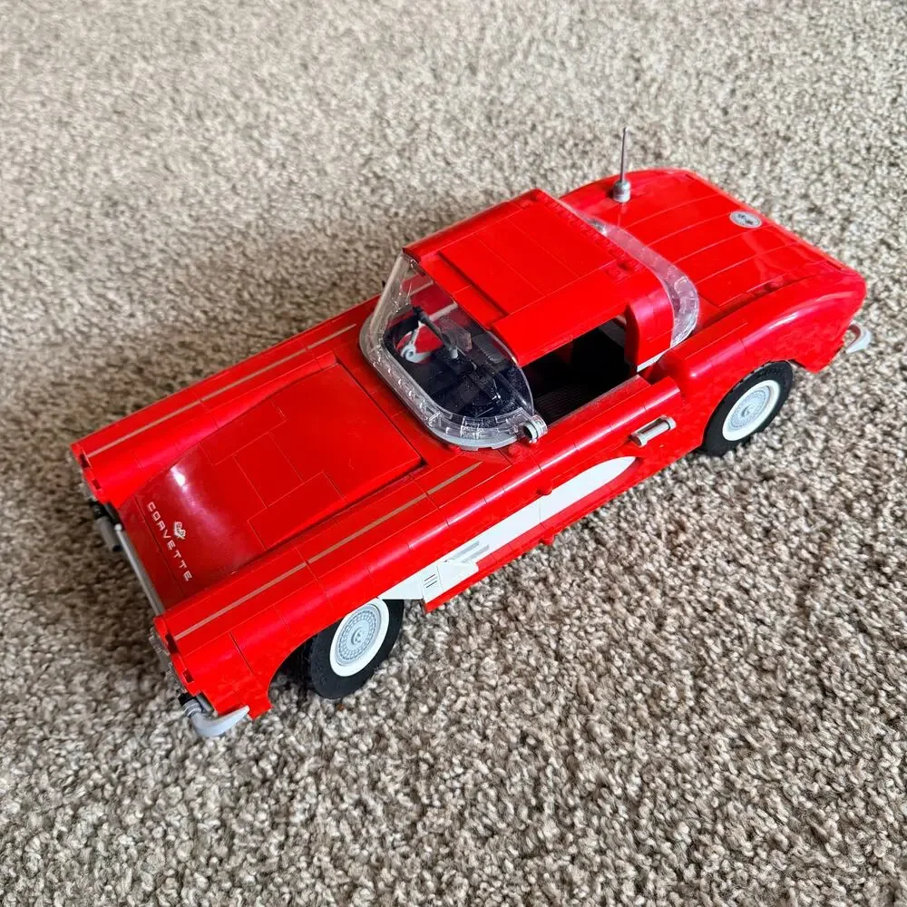 LEGO Icons Chevrolet Corvette 1961 Set 1032 COMPLETED with Instructions