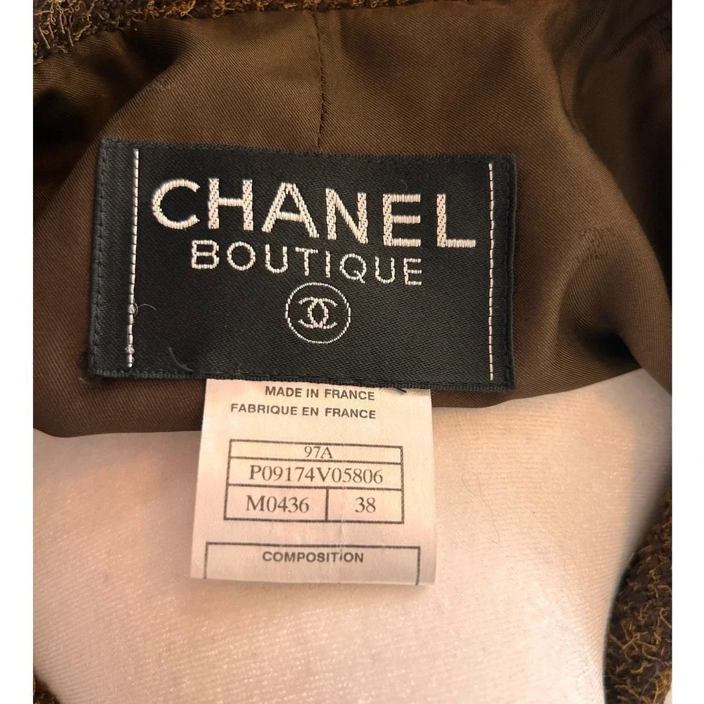 CHANEL vintage boutique