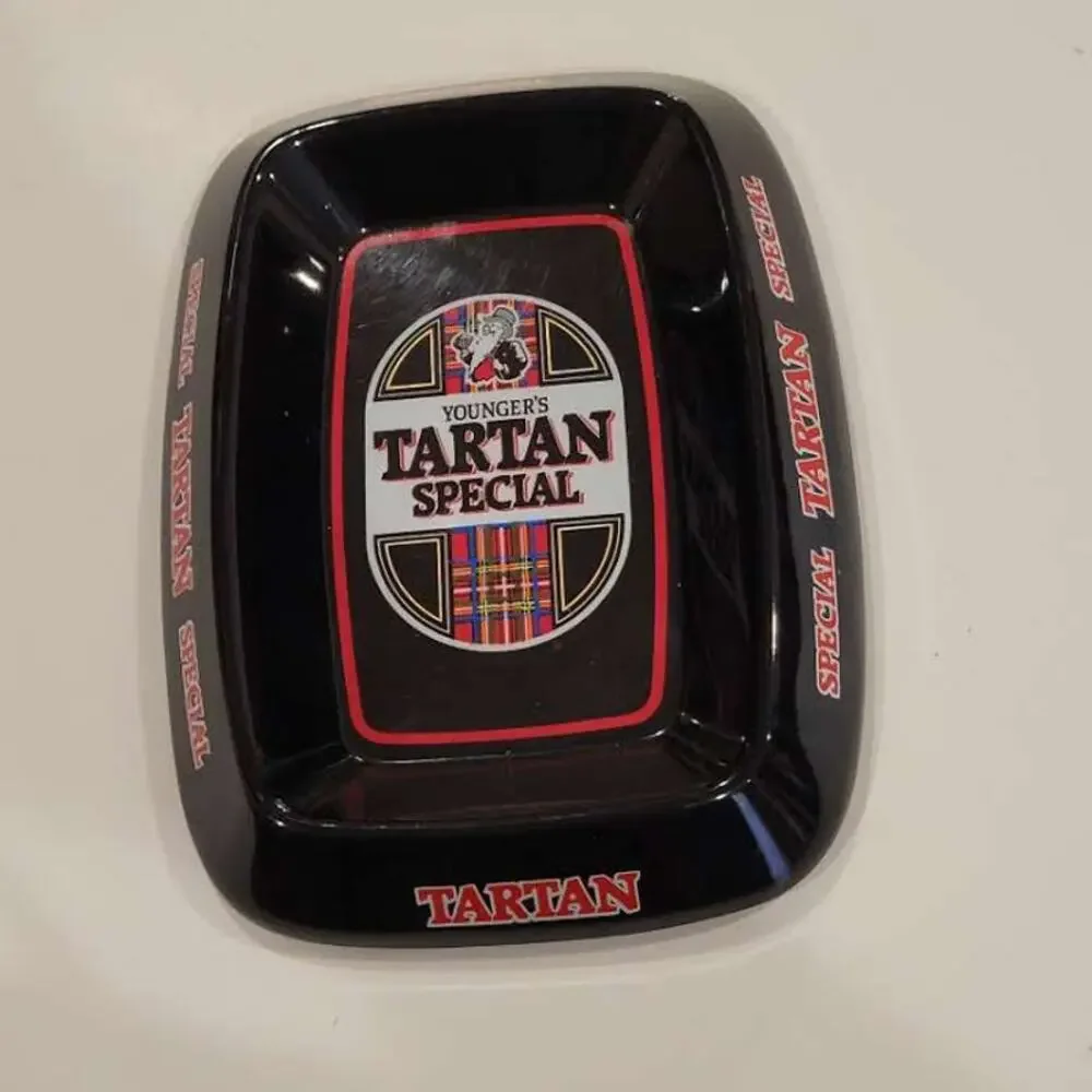 Vintage Younger’s Tartan Special Ash Tray Ornamin Made in Great Britain