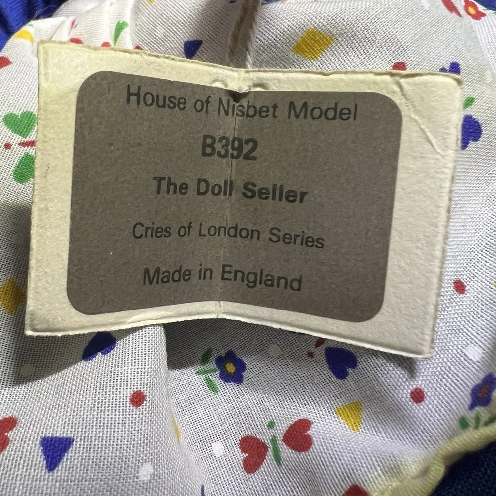 Collectors Costume Dolls Peggy Nisbet Bonnie B392 Cries of London Series