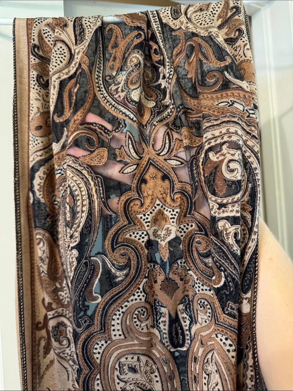 N/A sheer paisley