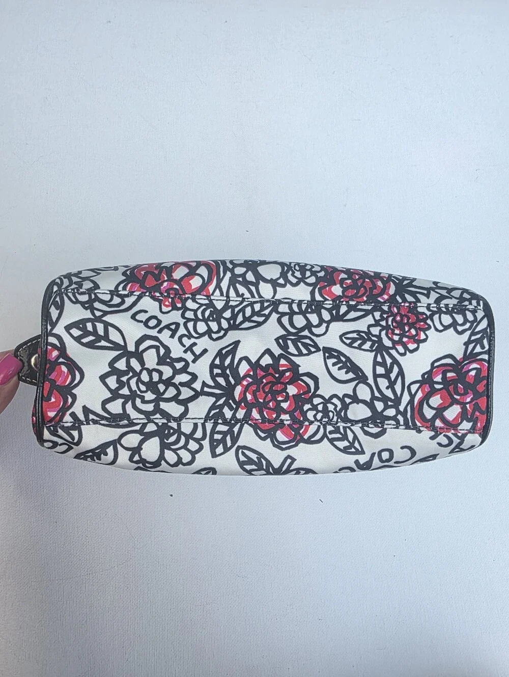 Coach Poppy Graffiti  Floral Zip Cosmetic Pouch Clutch
