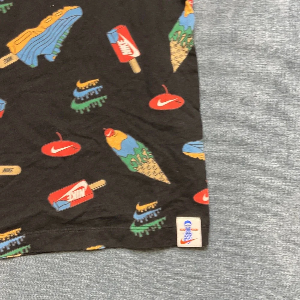 Nike shirt kids