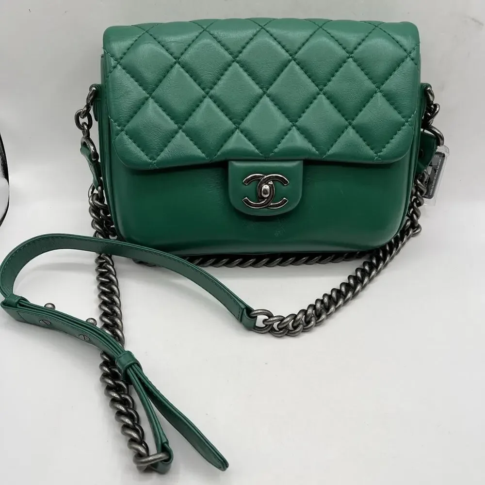 Chanel Rock My Shoulder Classic Purse Bag Emerald Green Silver Hardware AS IS