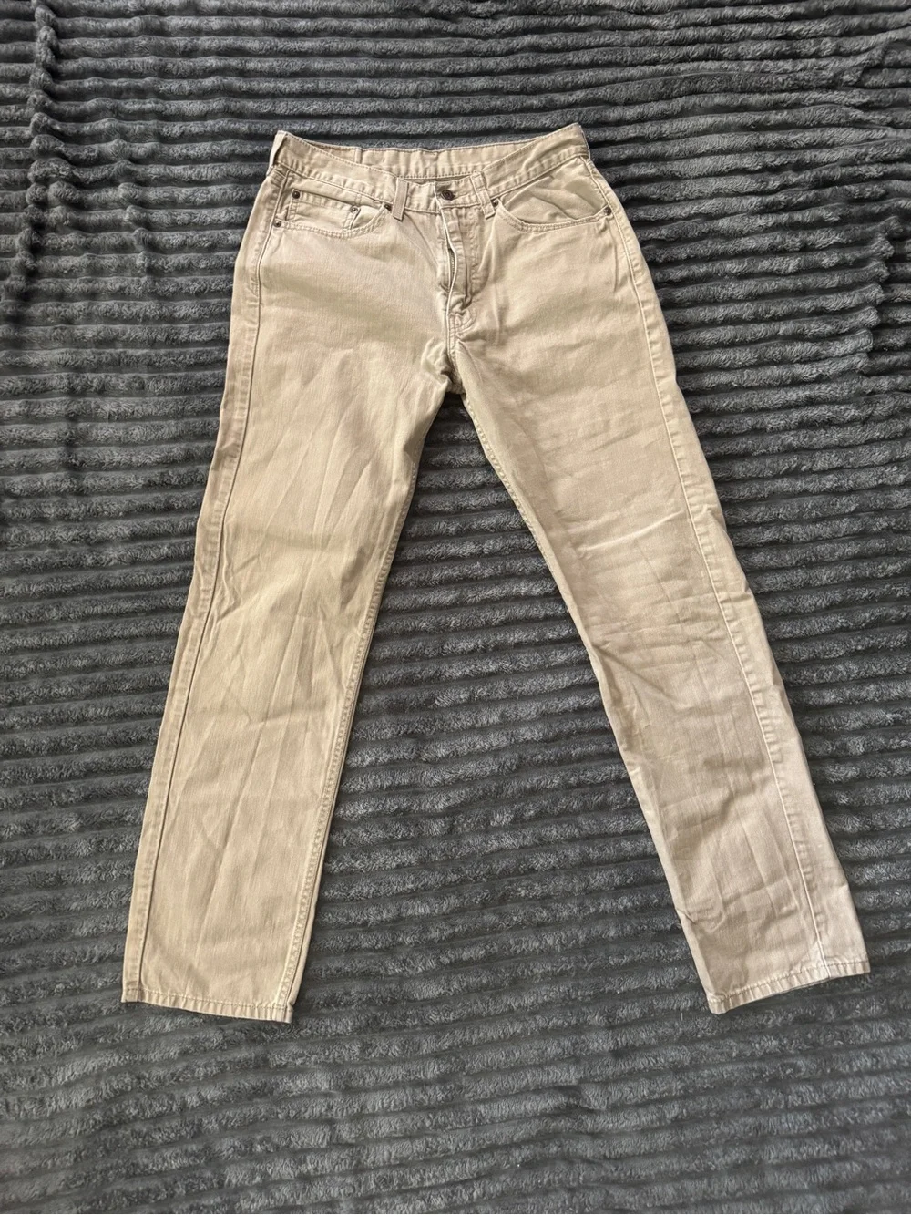 Levis pocket visible