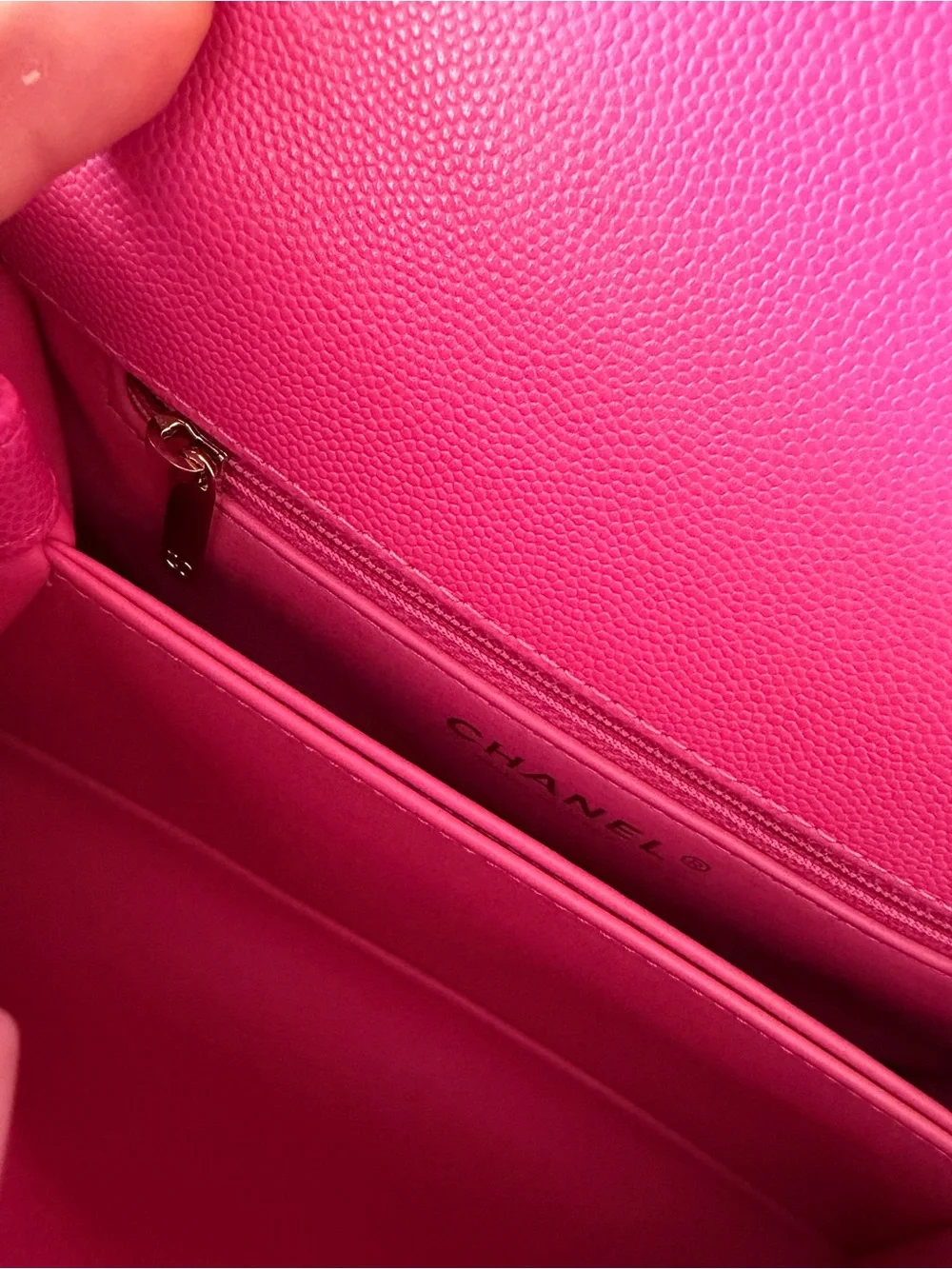 CHANEL pristine handle