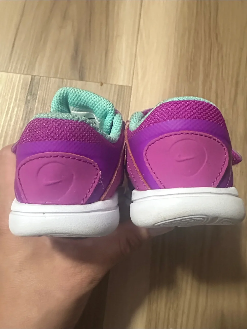 Nike guc colorful