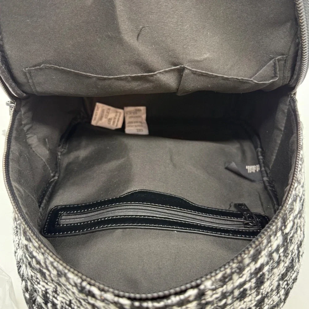 Badgley Mischka beautiful woven