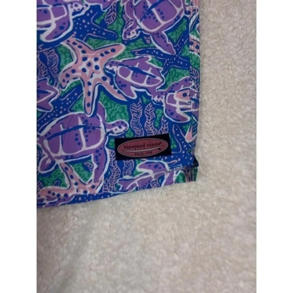 Vineyard Vines dive into