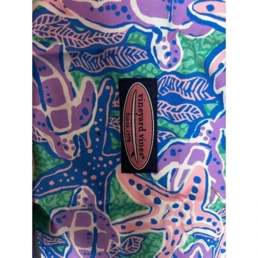 Vineyard Vines dive into