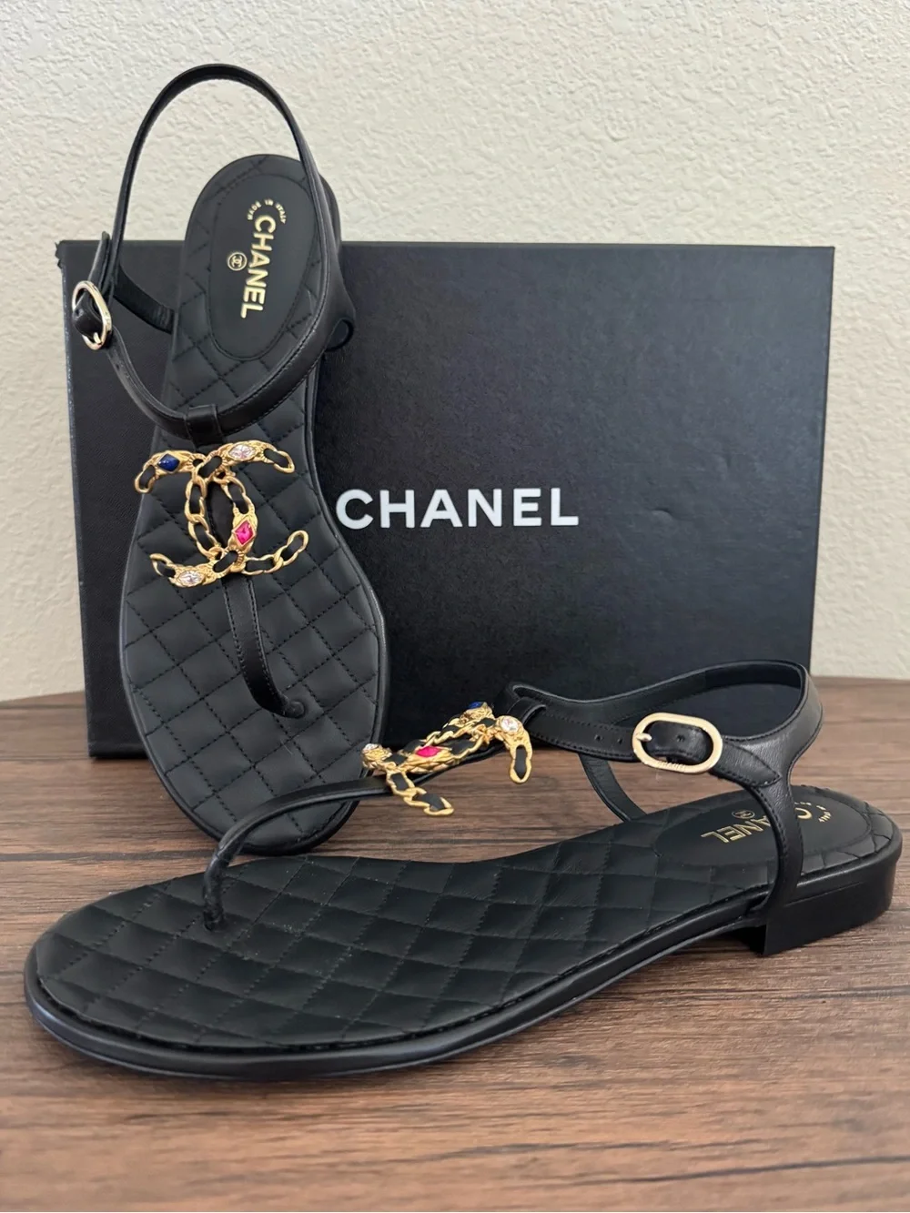 CHANEL new quilted
