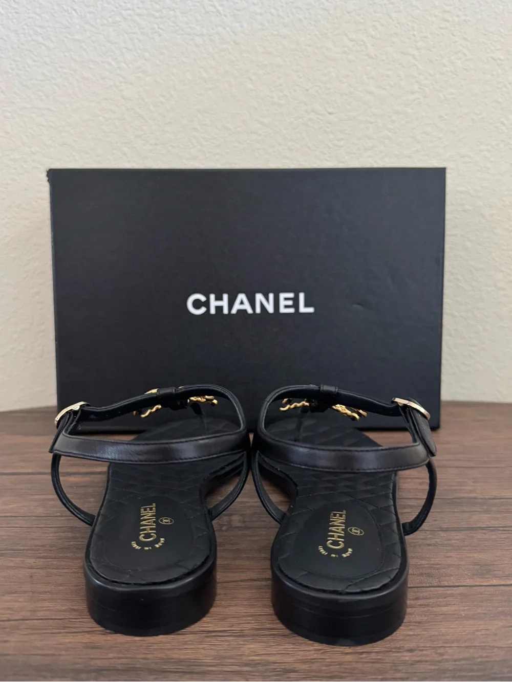 CHANEL new quilted