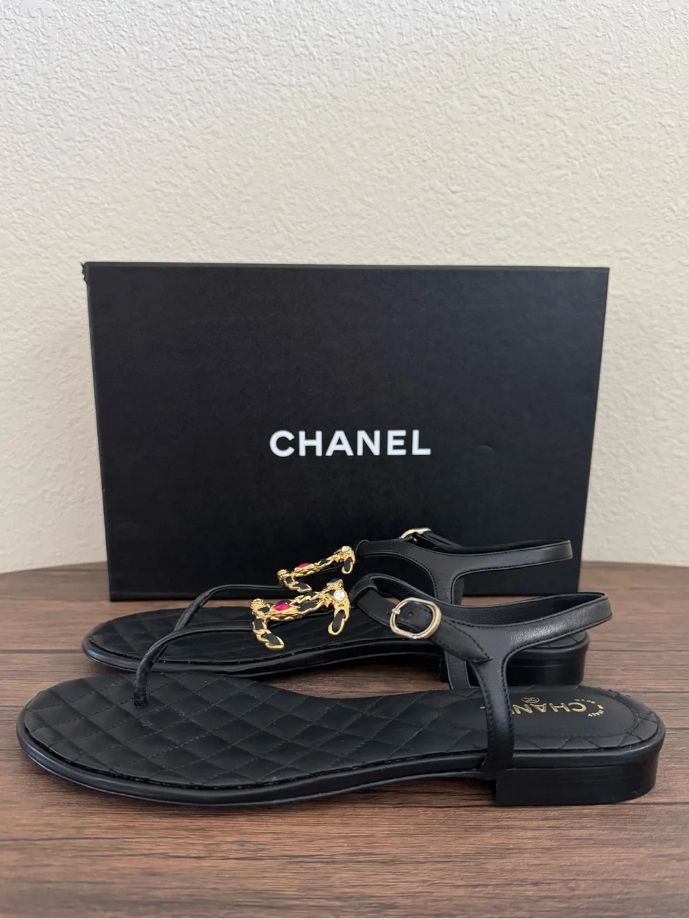 CHANEL new quilted