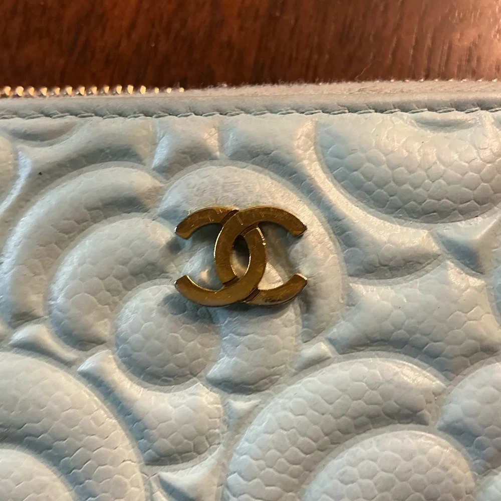 CHANEL reposhing this