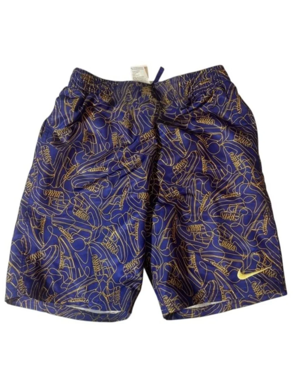 Nike model maximum pockets