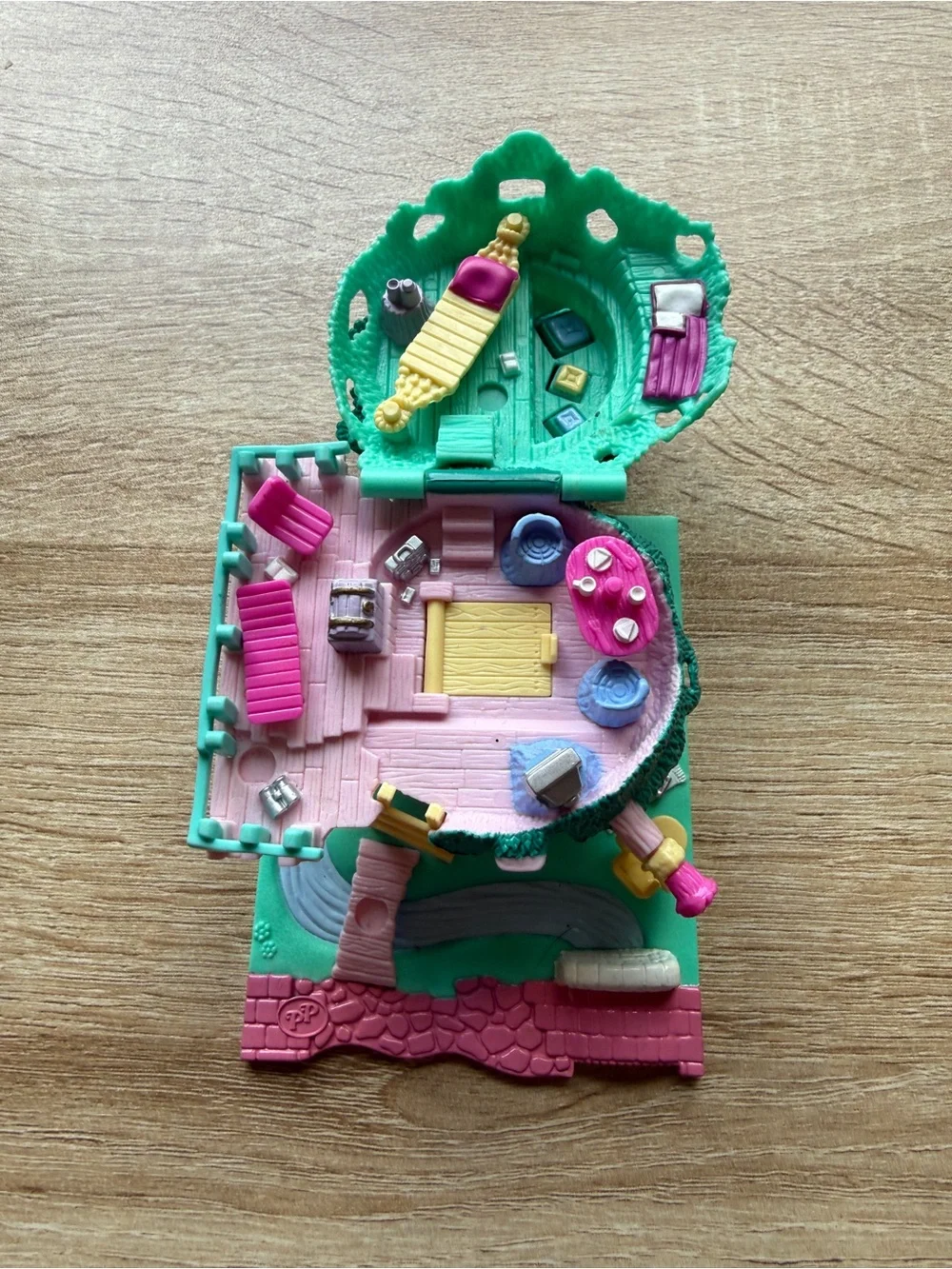 Kids Treehouse Playset Toy - Green and Pink