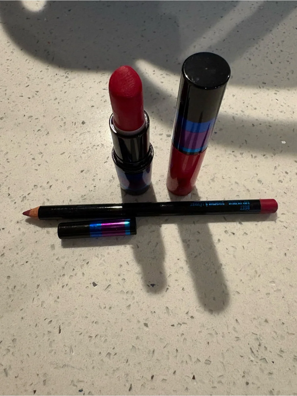 MAC Cosmetics rich magenta