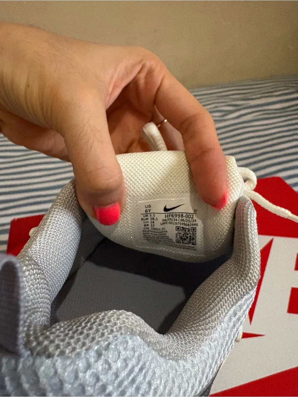 Nike classic running