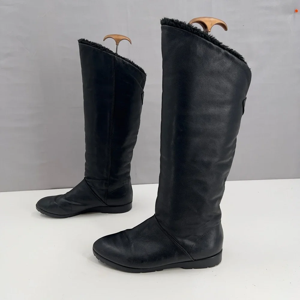 Vintage Cougar Black Leather Knee High Winter Boots Fur Lined Size 9.5 Cozy Chic
