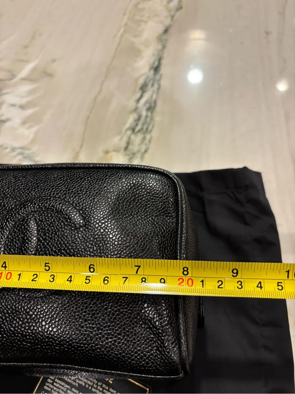 CHANEL essentials ideal cosmetic