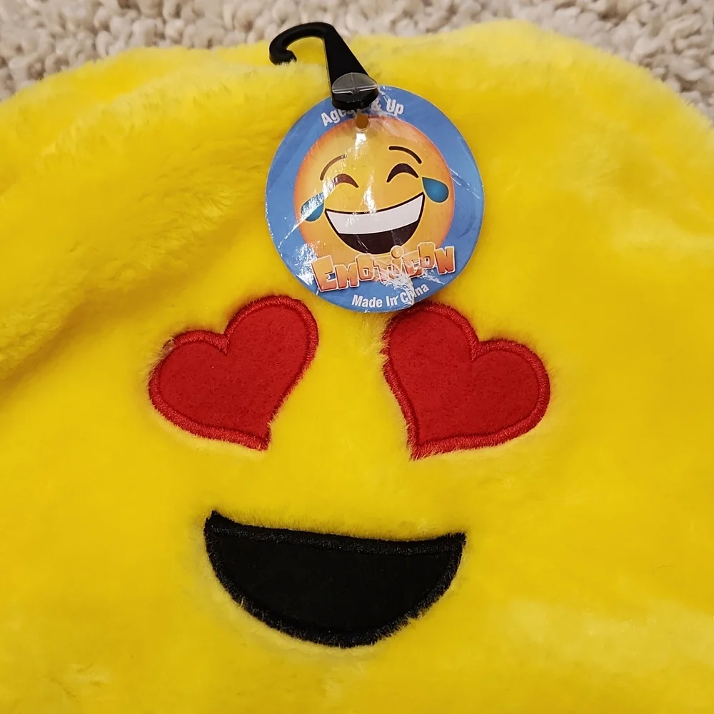 Emoticon nwt ages
