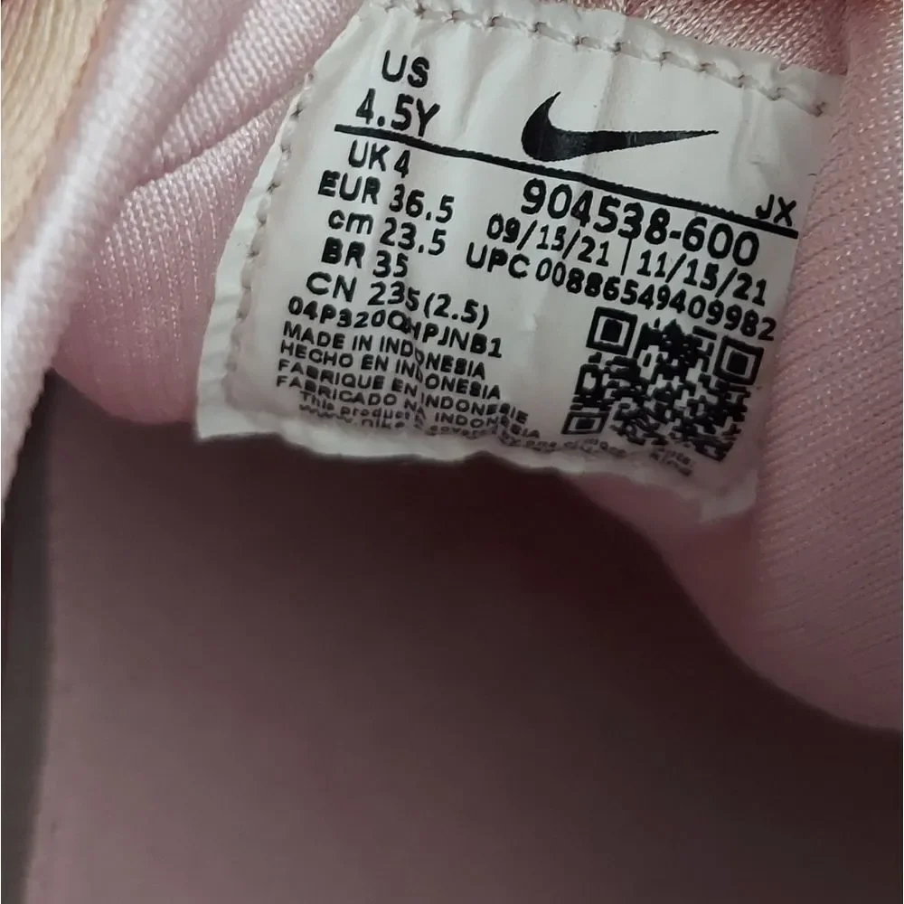 Nike stylish pink
