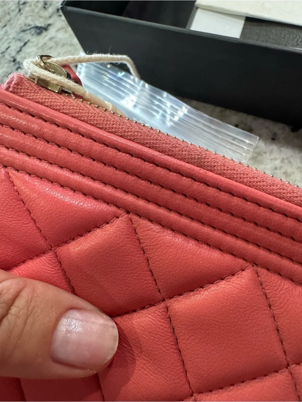 CHANEL highly toned 27
