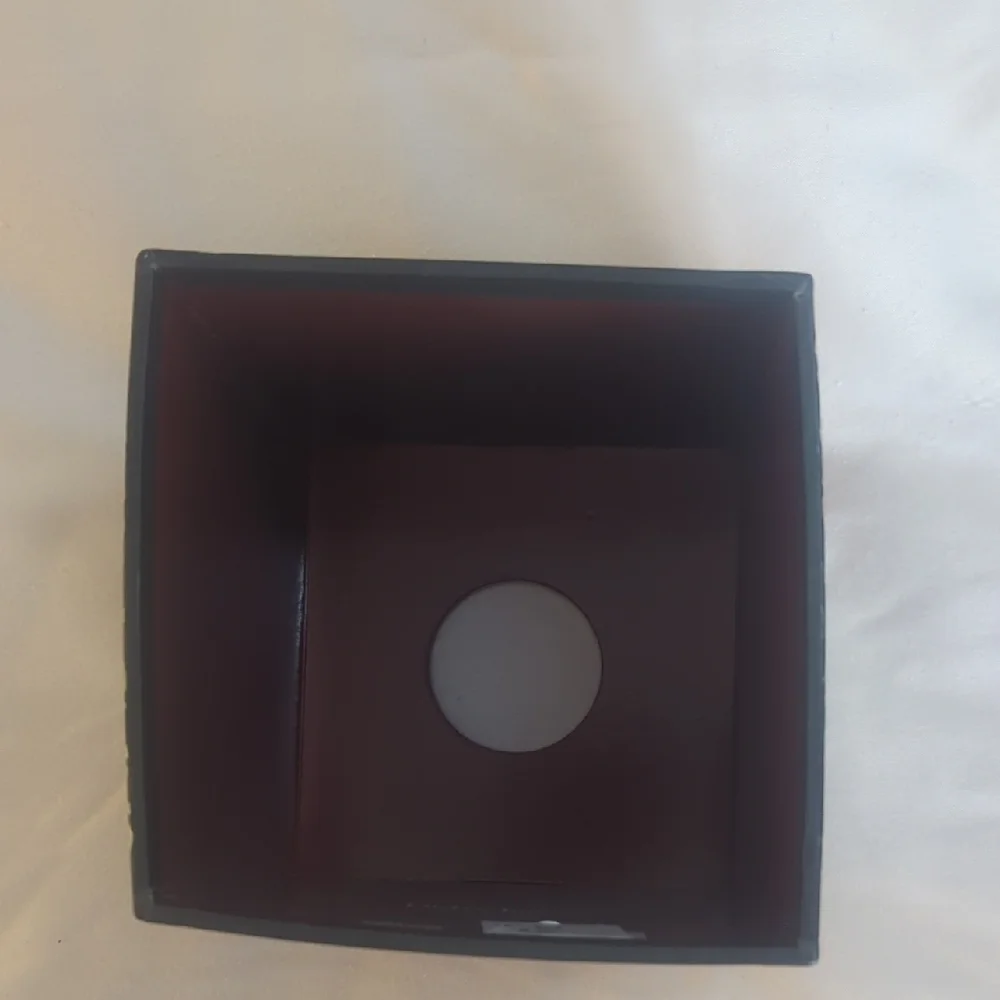 Bobs Boxes christmas tissue
