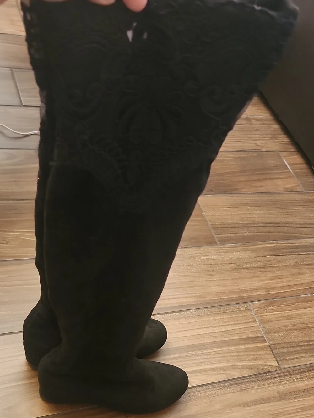 N/A elegant black