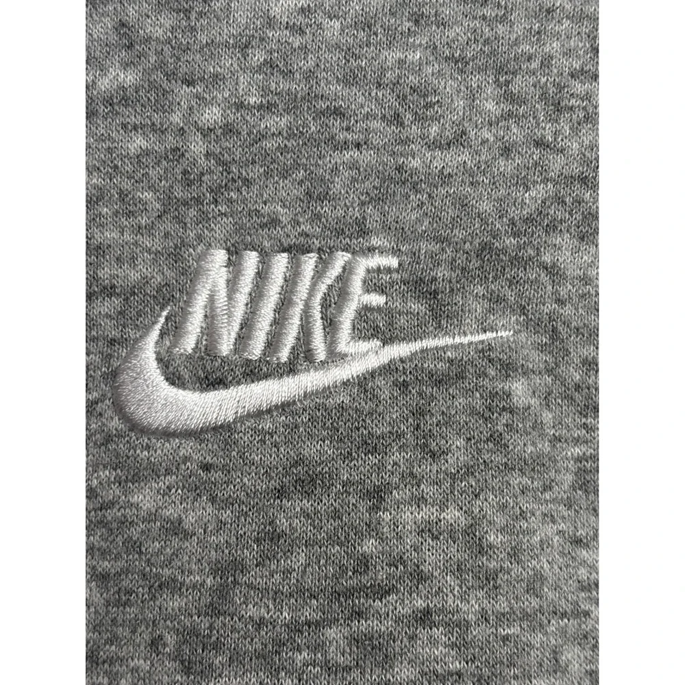 Nike shoulder youth day