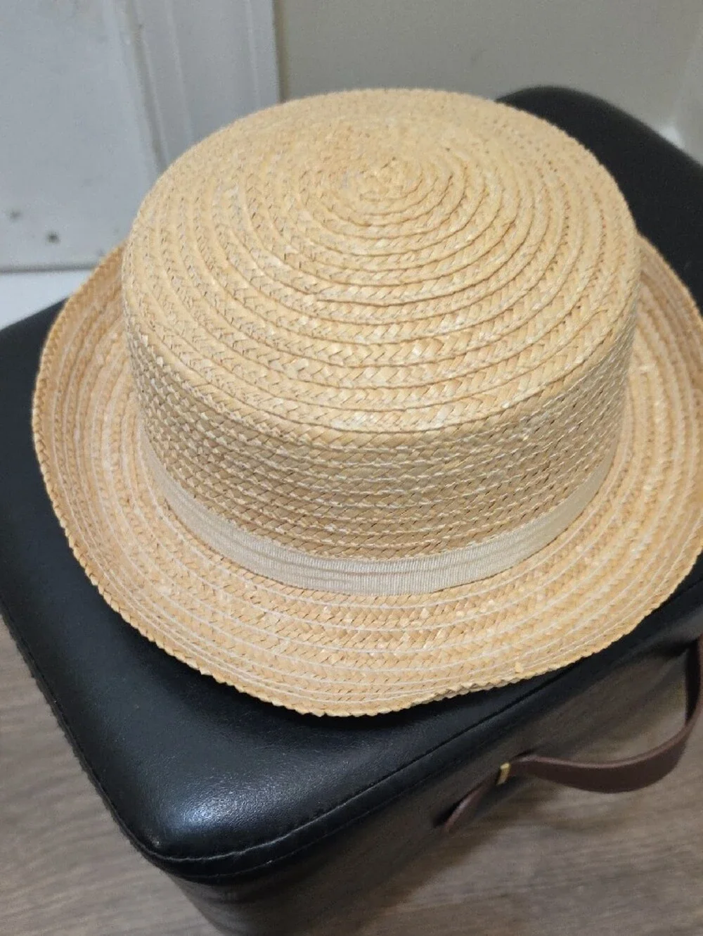 Straw Boater Hat with Ribbon Band - Natural