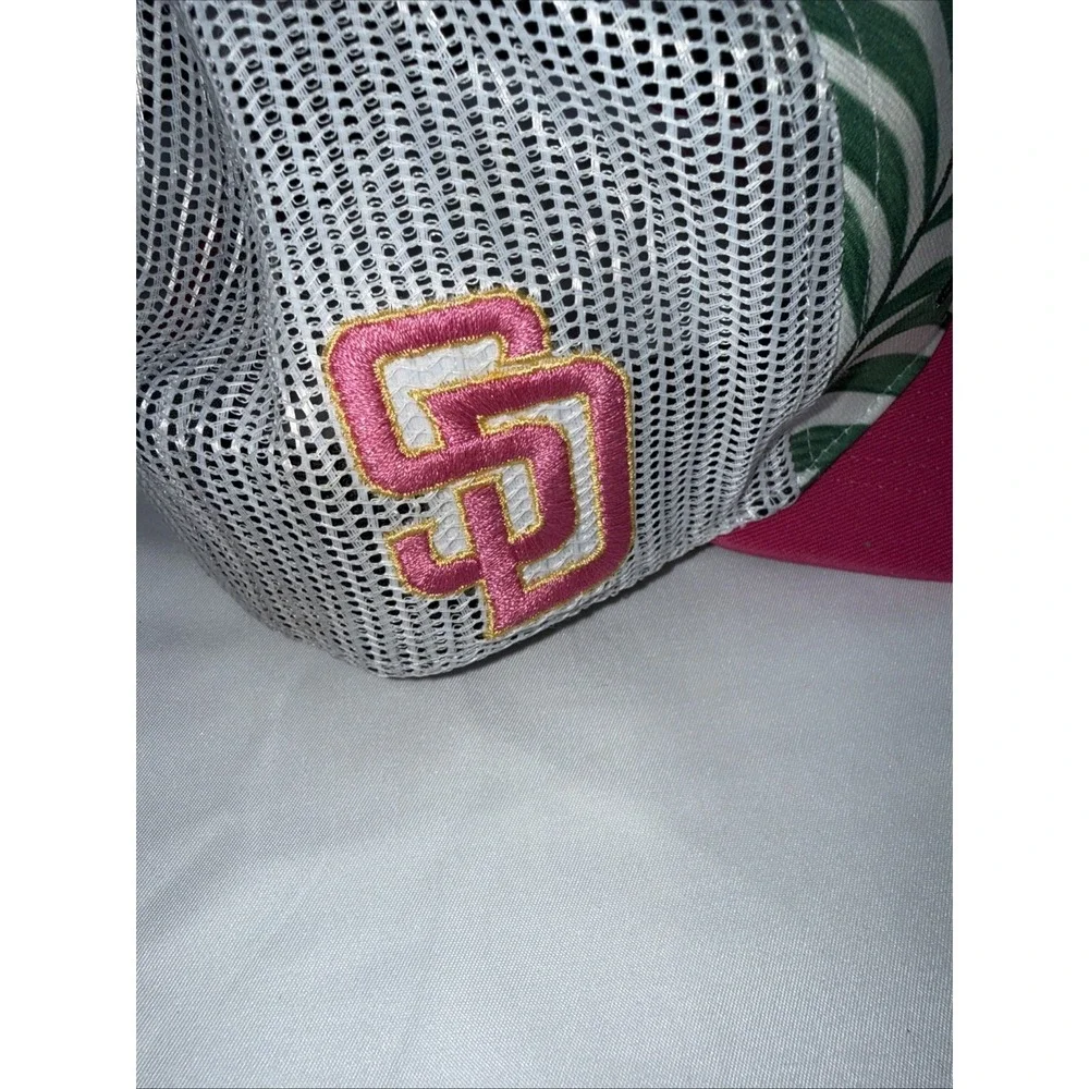 NWOT San Diego Padres Spring Training Tropical/Flowers Hat For Women 47 Brand