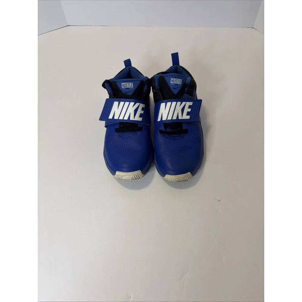 Nike Team Hustle D8 Big Boy's Blue Basketball Athletic Shoes Size 10.5