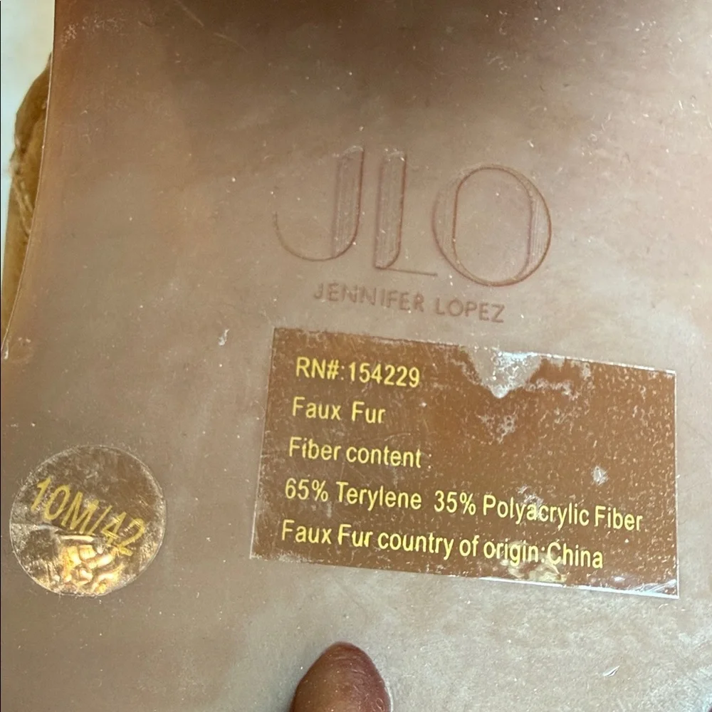 Jennifer Lopez classic brown