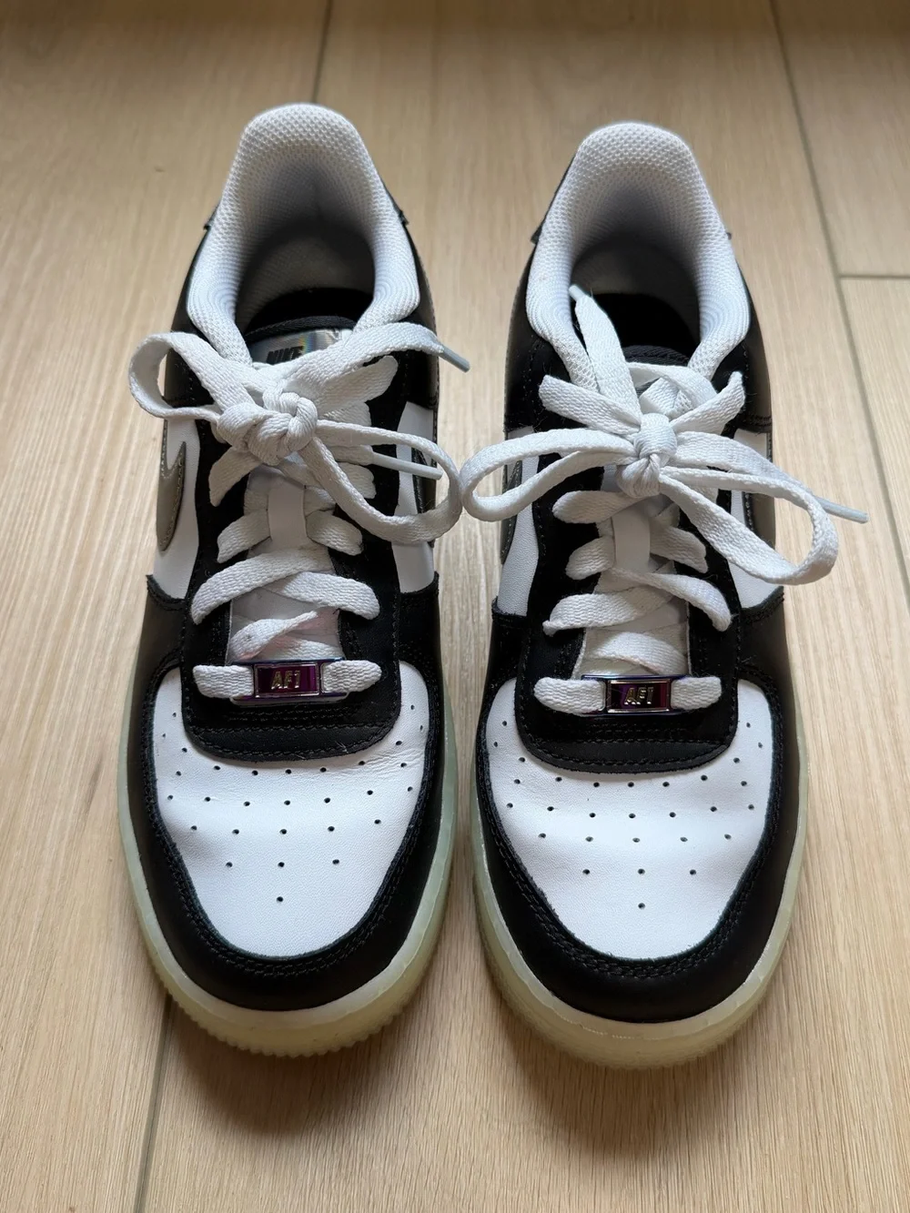 Youth Nike Air Force 1 Shoes 6Y