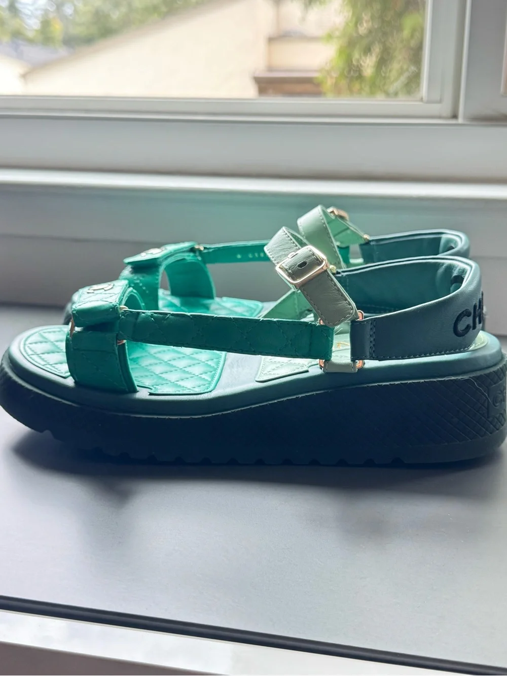 CHANEL authentic 2023